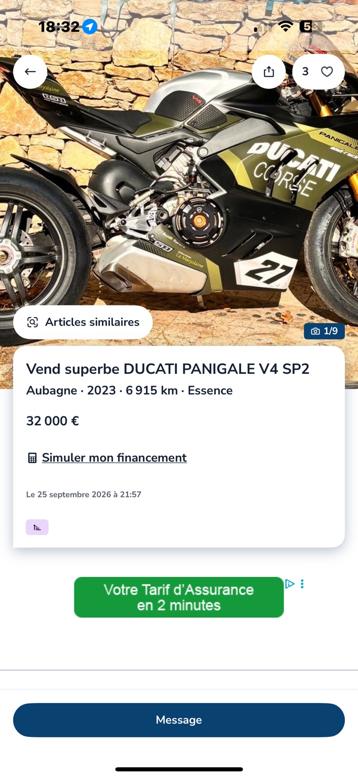 Détail de la Ducati Panigale V4 SP2 du client, équipée de ses carénages de piste noirs et kaki